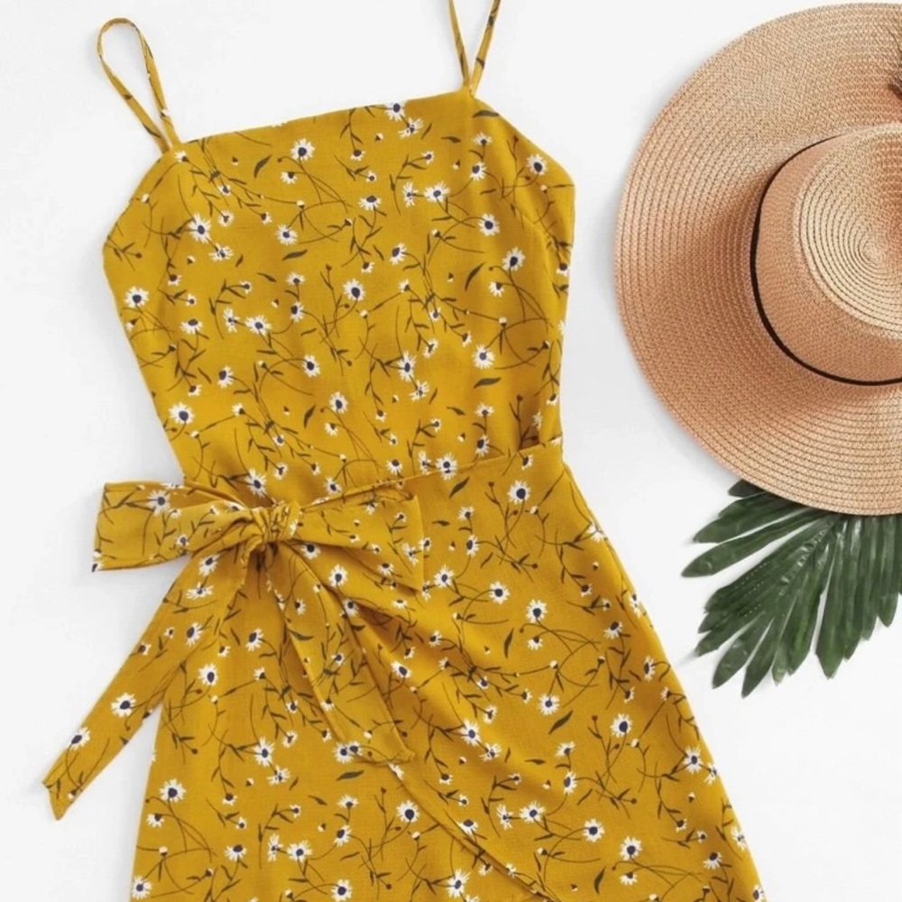 YELLOW FLORAL SUMMER DRESS